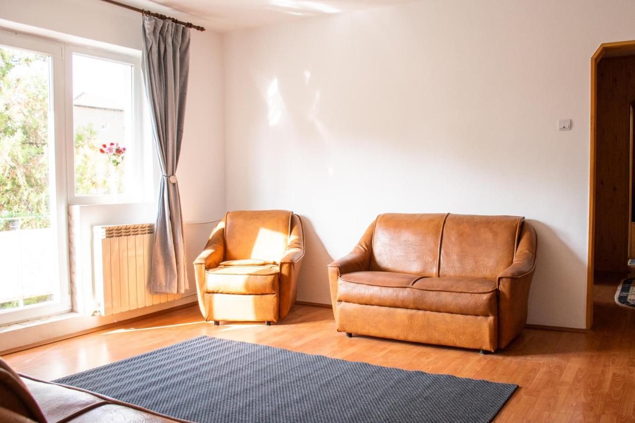 Family-Friendly Apartment Oradea Luaran gambar