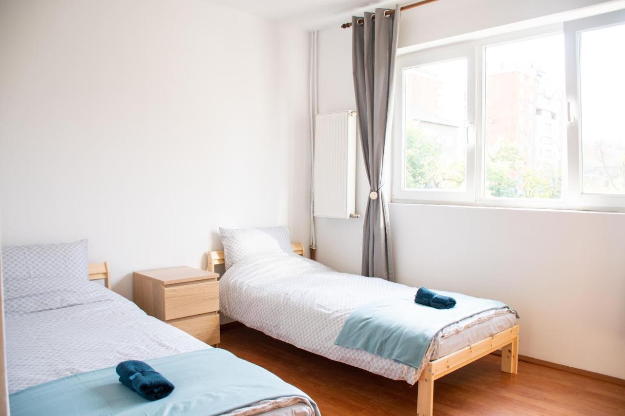 Family-Friendly Apartment Oradea Luaran gambar